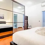 Elegantis San Giovanni Suite Apartment - Easily Get To The Historic Center, Metro, Tram And Bus Are All Nearby