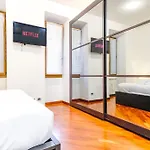 Elegantis San Giovanni Suite Apartment - Easily Get To The Historic Center, Metro, Tram And Bus Are All Nearby