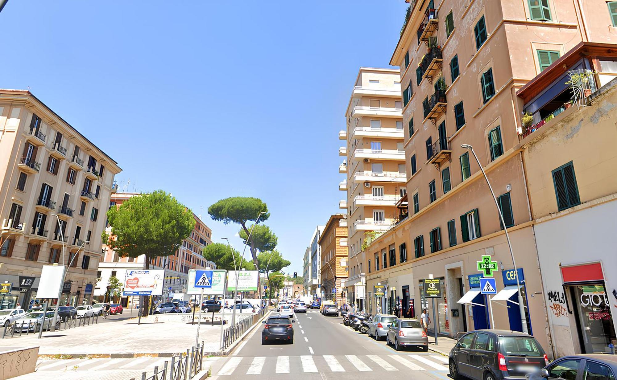 Elegantis San Giovanni - Easily Get To The Historic Center, Metro, Tram And Bus Are Nearby Rom